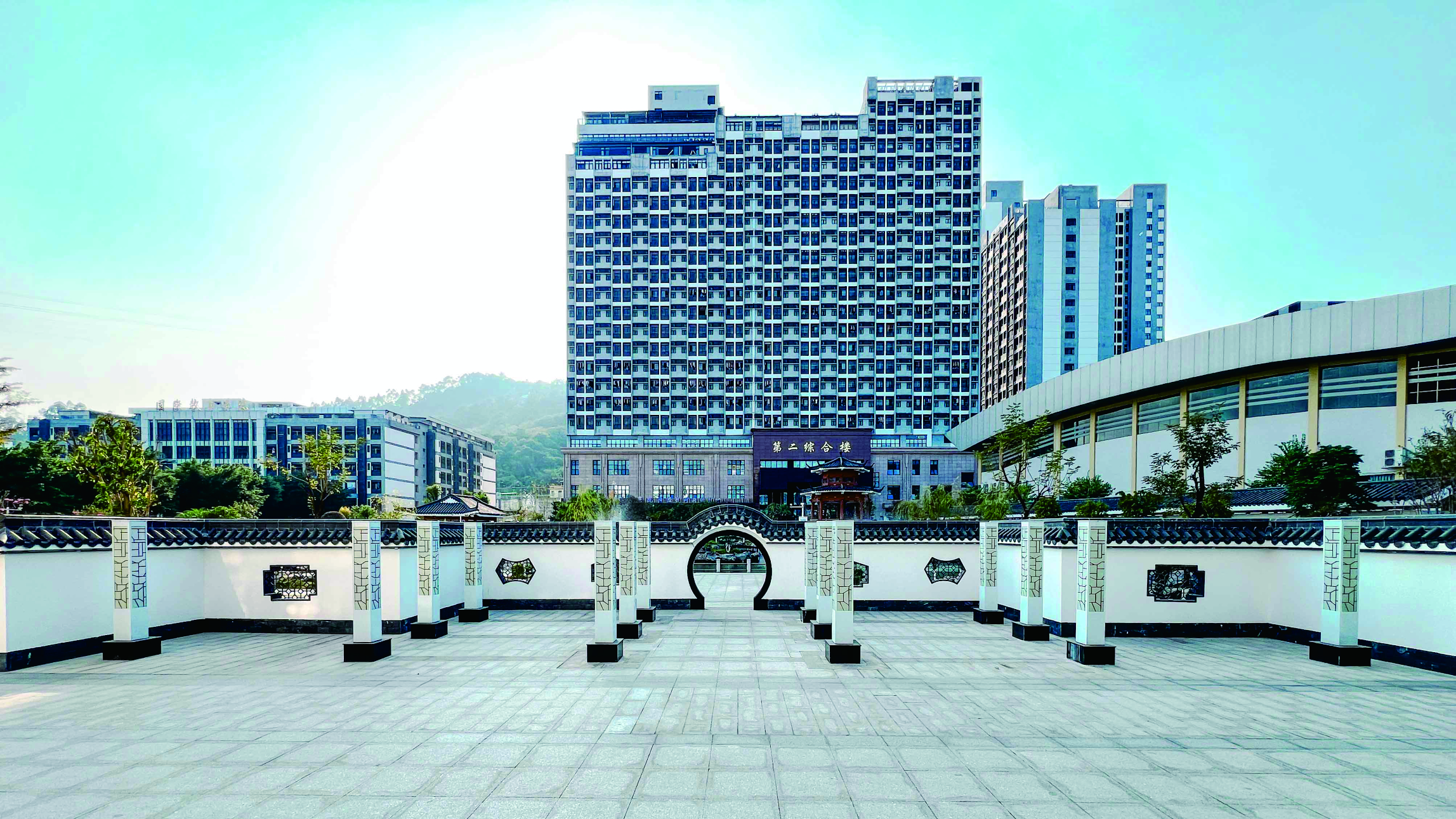 学校风采.jpg
