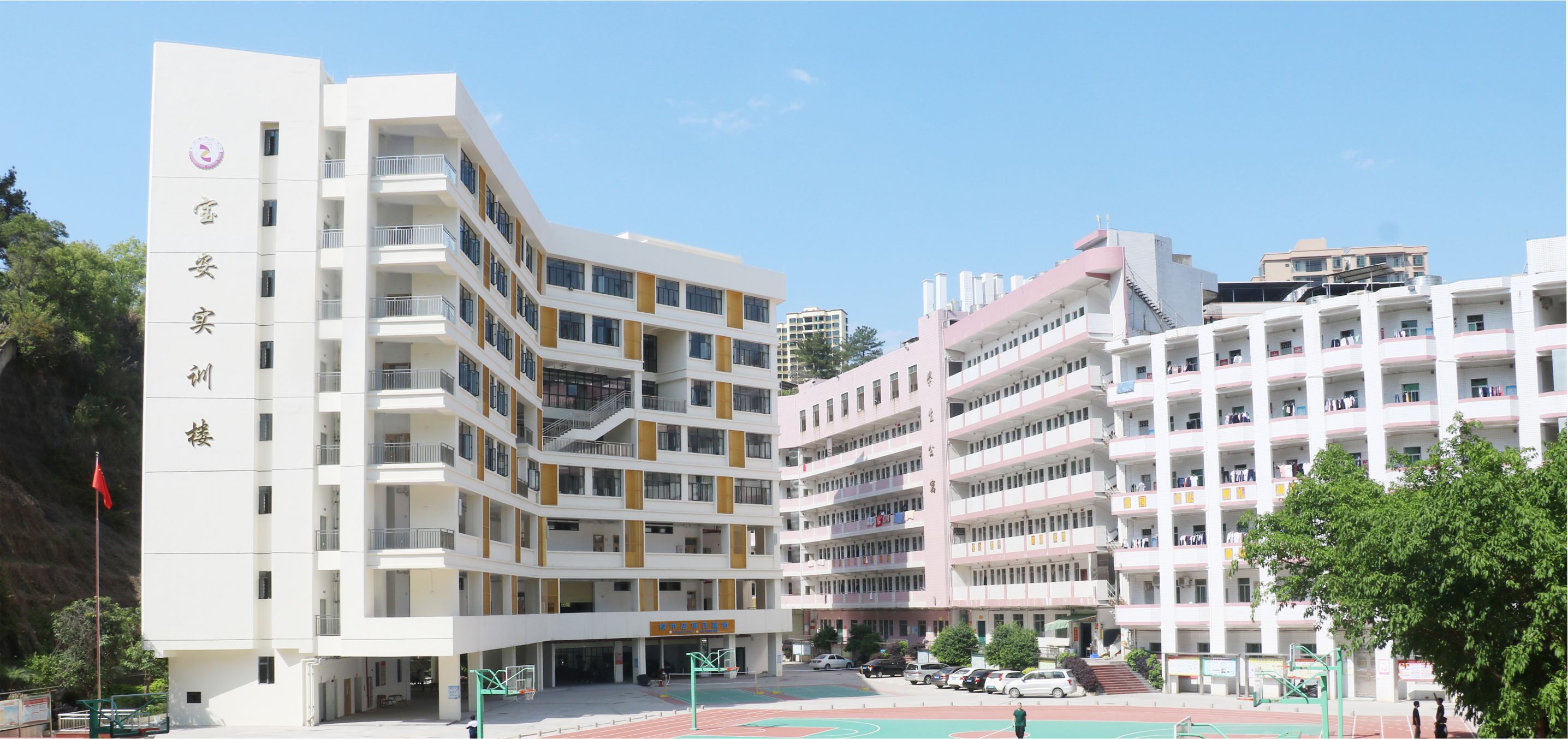 照片2-龙川县技工学校.jpg