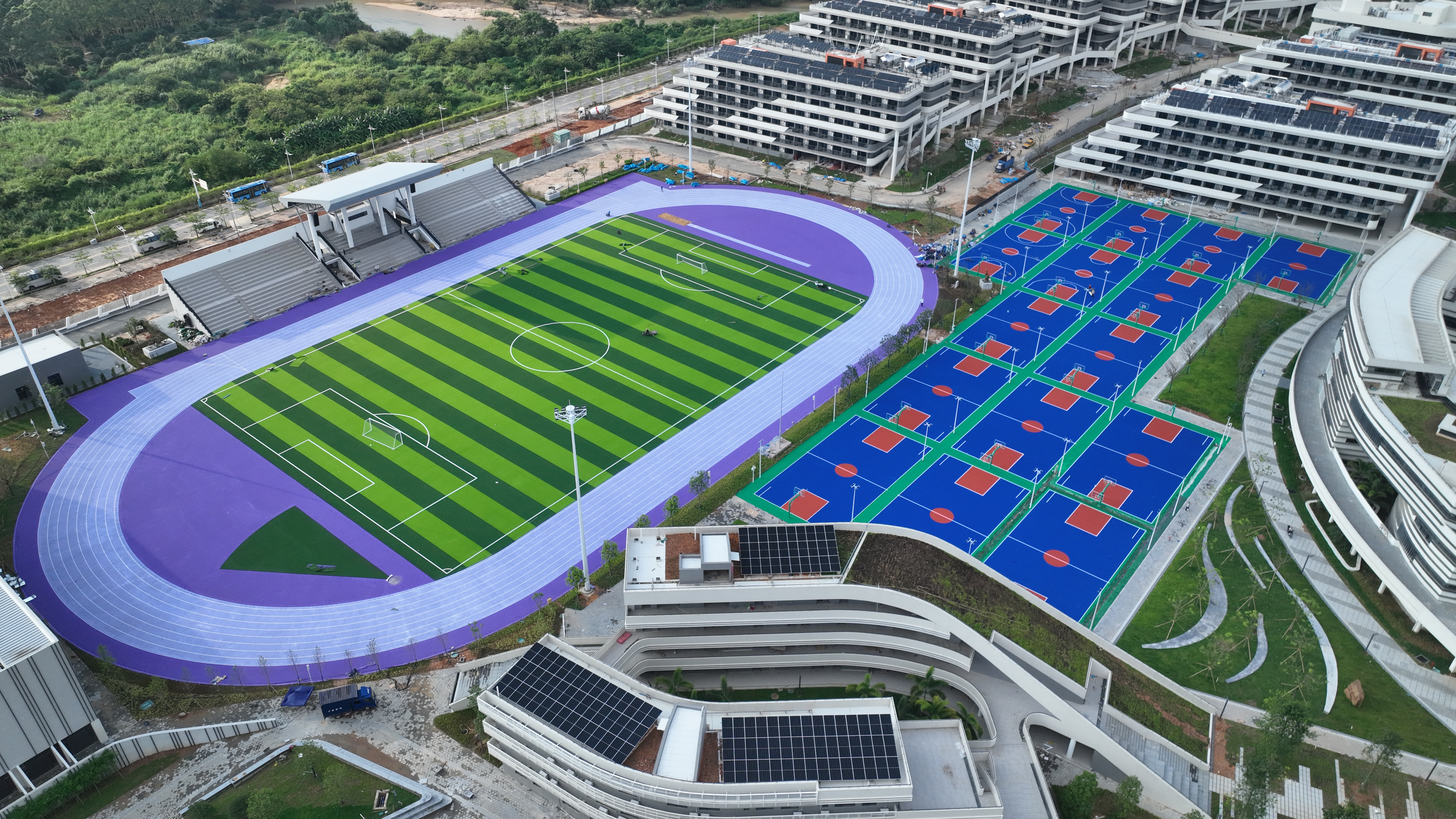 照片3-广州市公用事业技师学院（体育场）.jpg